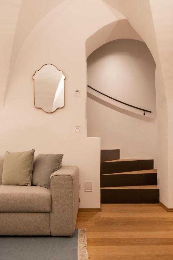 One-Bedroom Apartment Split Level