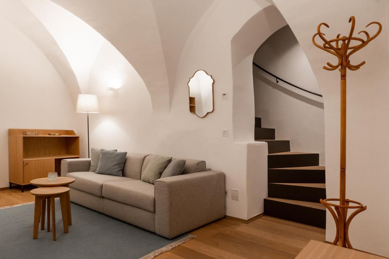 One-Bedroom Apartment Split Level