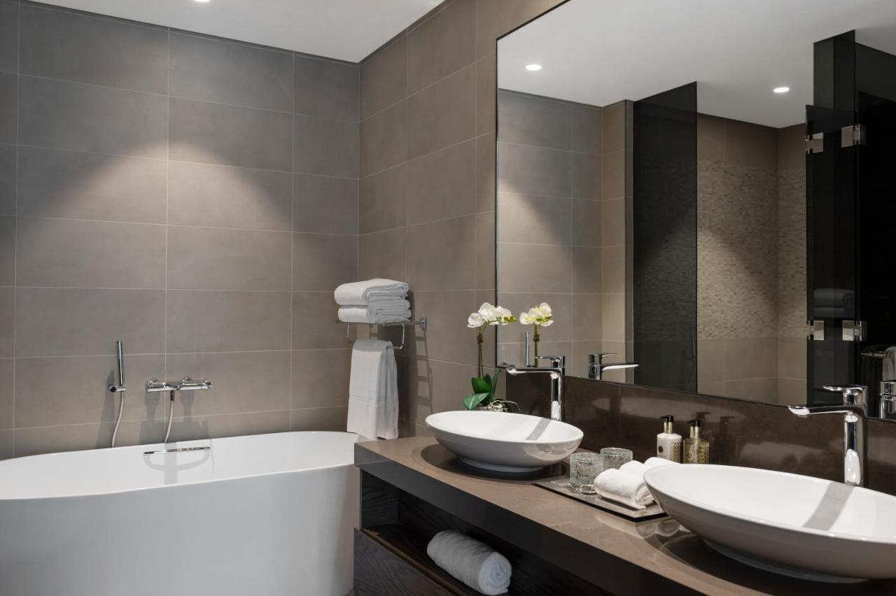 Two-Bedroom Suite with Balcony,1020304201:JPEG