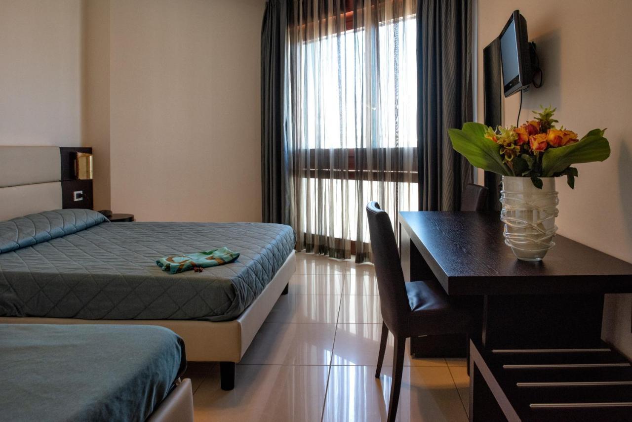 Triple Room Sea View