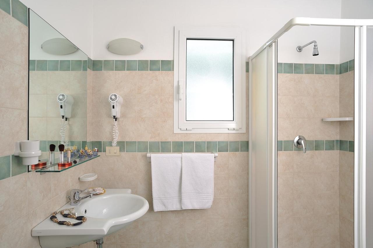Standard Double or Twin Room with Balcony,1756440159:JPEG