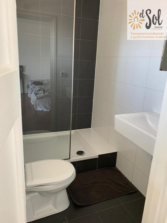 Tweepersoonskamer met 2 Aparte Bedden en Balkon