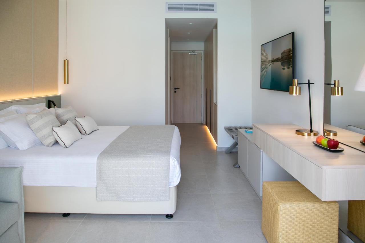 Superior Zimmer mit Poolblick