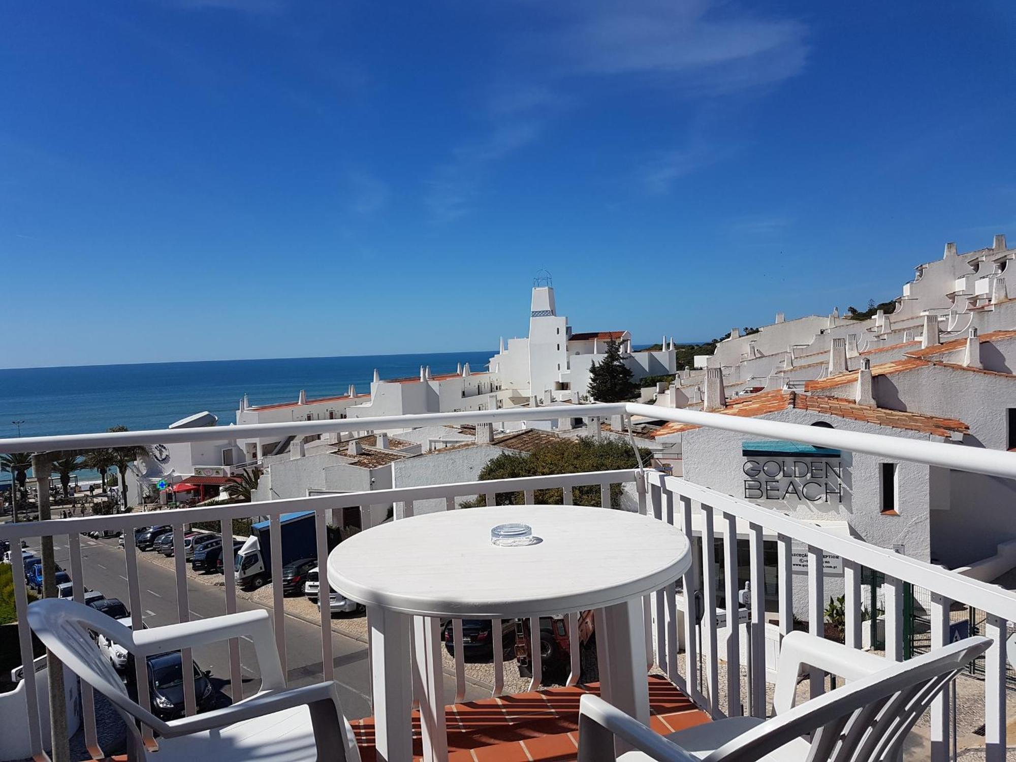 Two-Bedroom Apartment Sea View