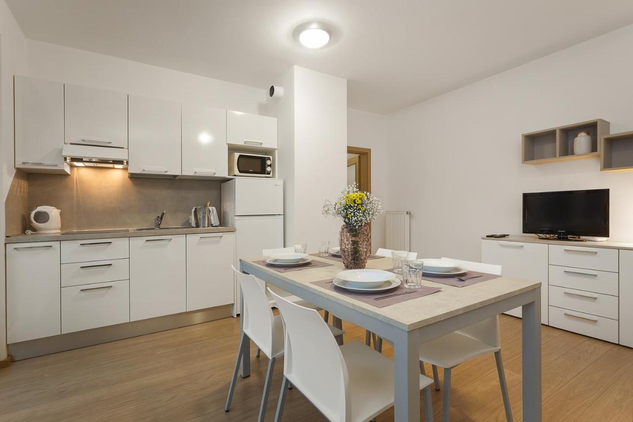 Ferienwohnung mit 2 Schlafzimmern und Balkon (6 Personen)
