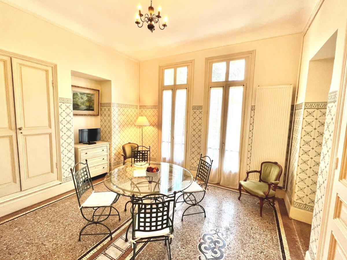 Superior One-Bedroom Apartment
