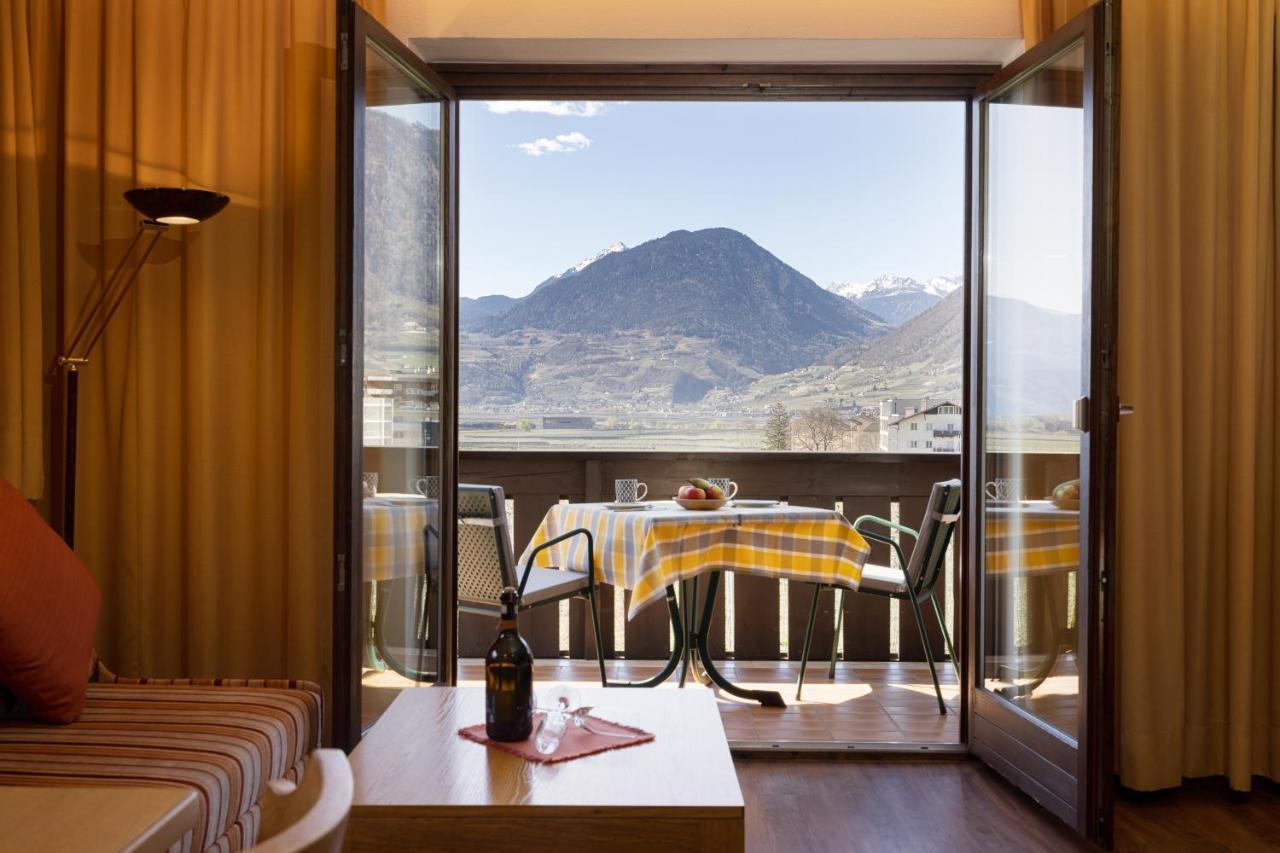 Studio Balcony