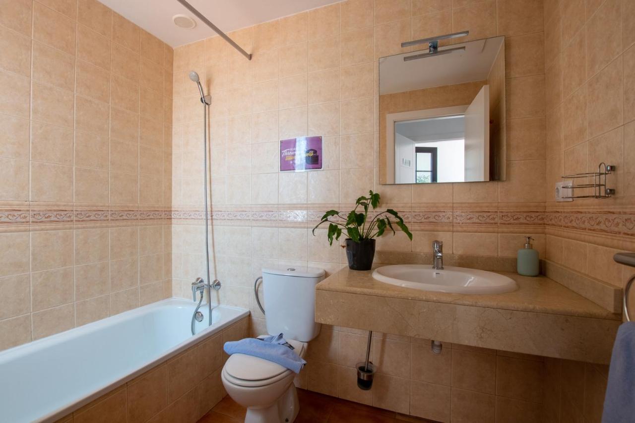 Habitación Doble con baño compartido - 2 camas