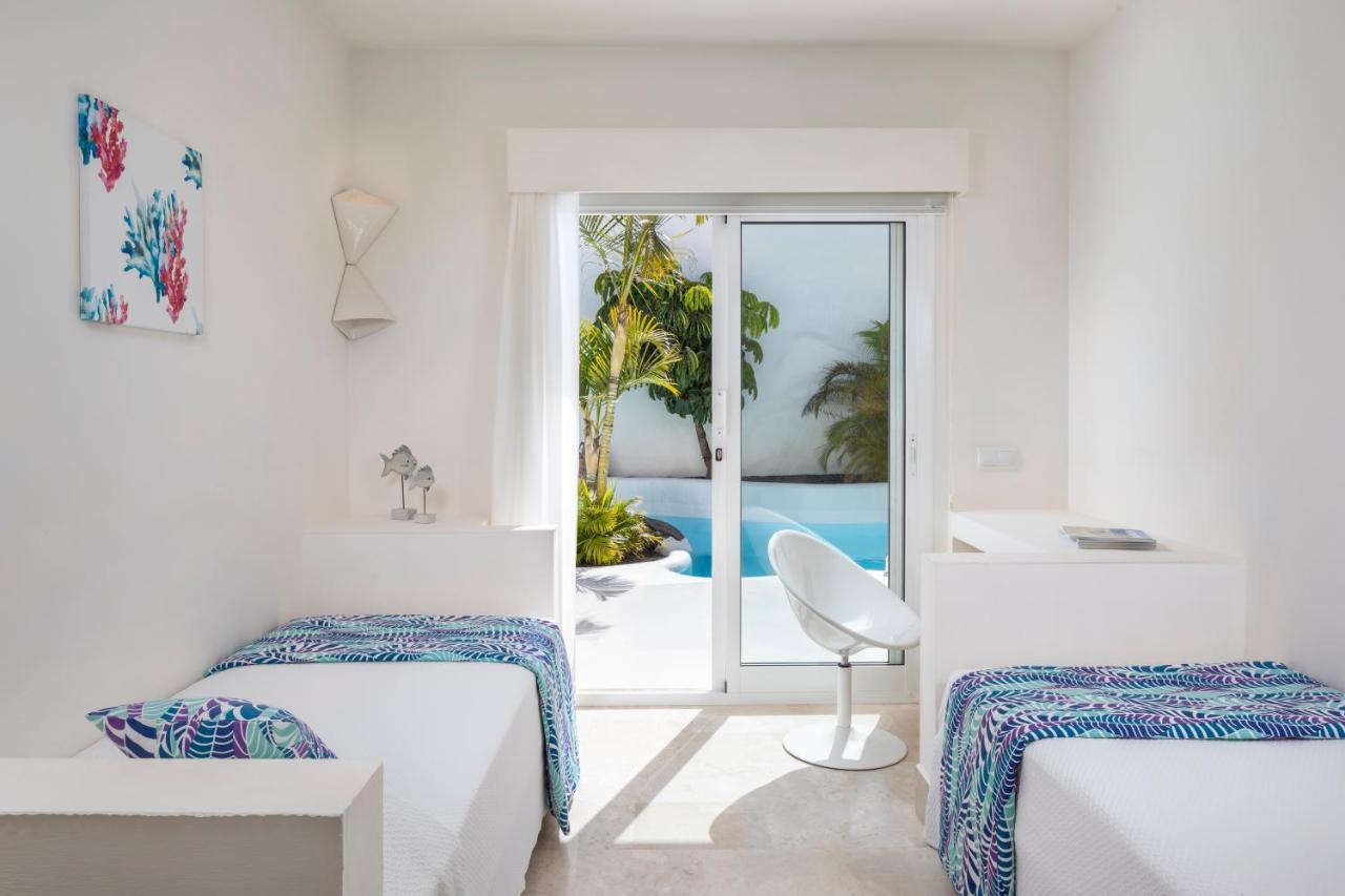 Premier Three-Bedroom Villa Private Pool Garden