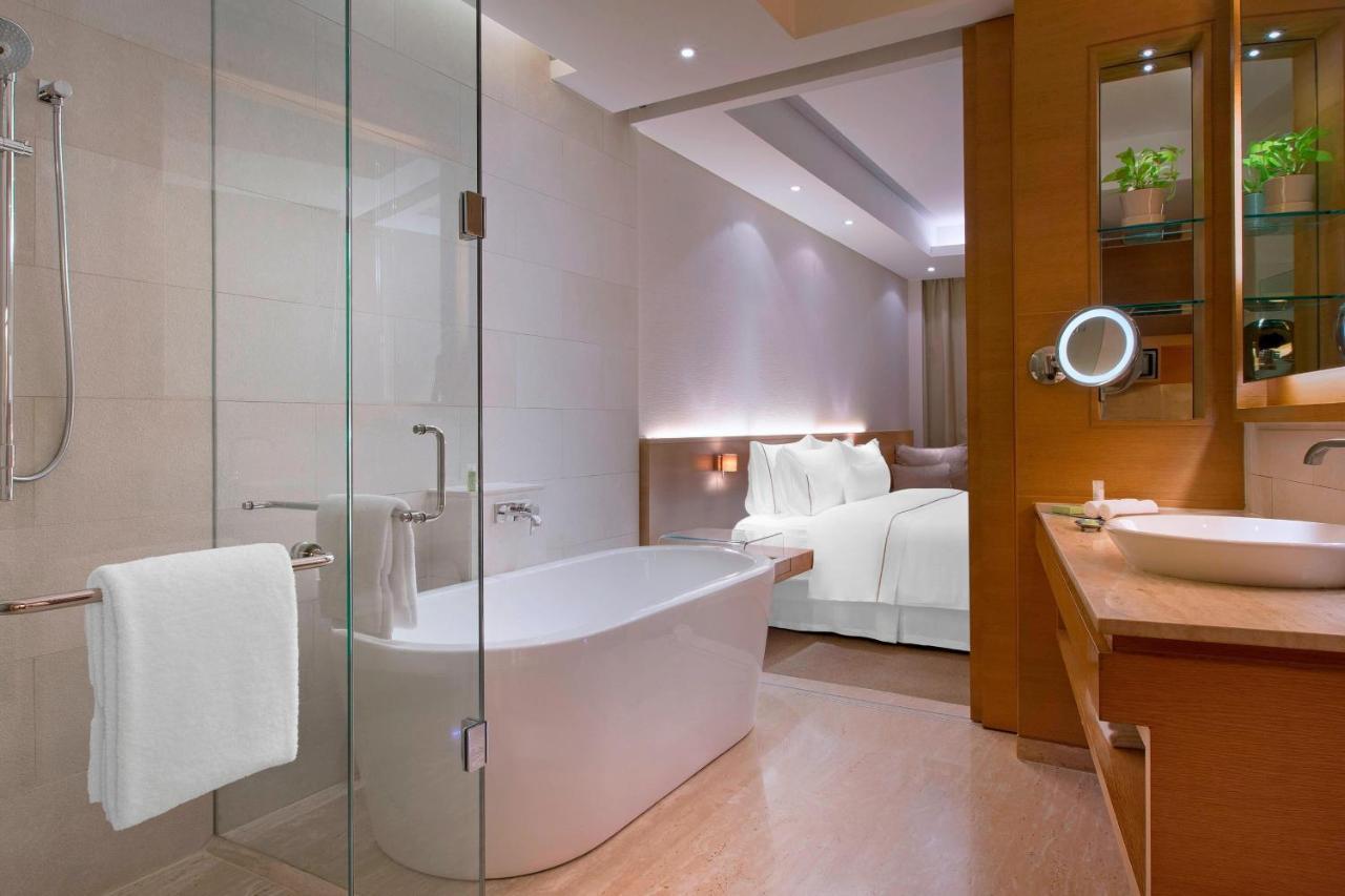 King Room with City View with 15% discount on Spa
