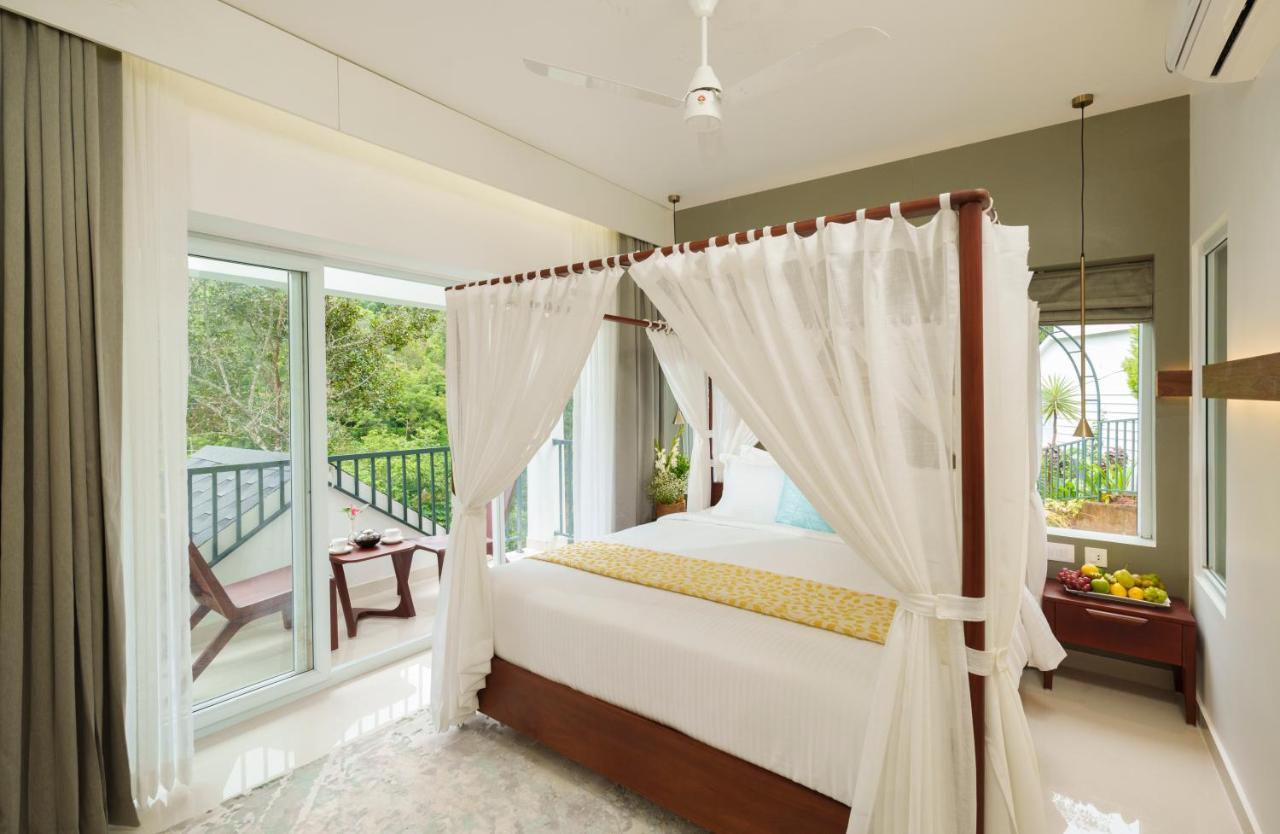 Double Room with Mountain View
