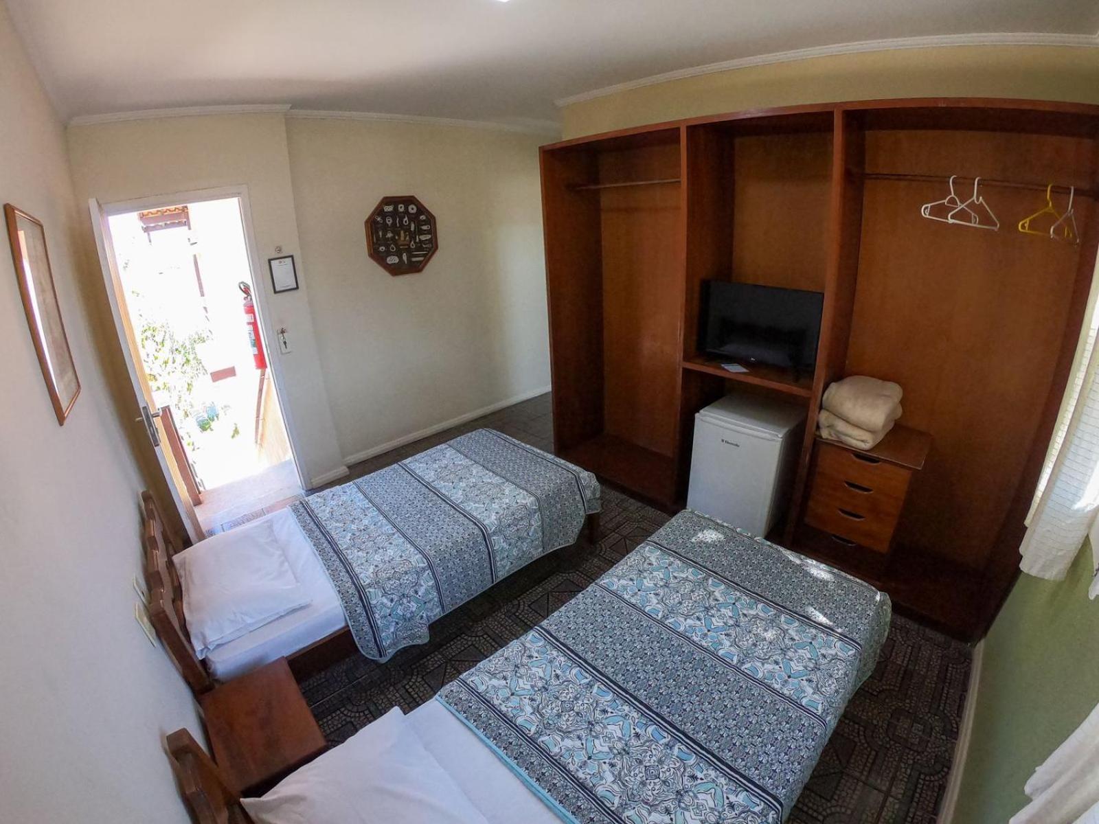 Quarto Quádruplo com Varanda
