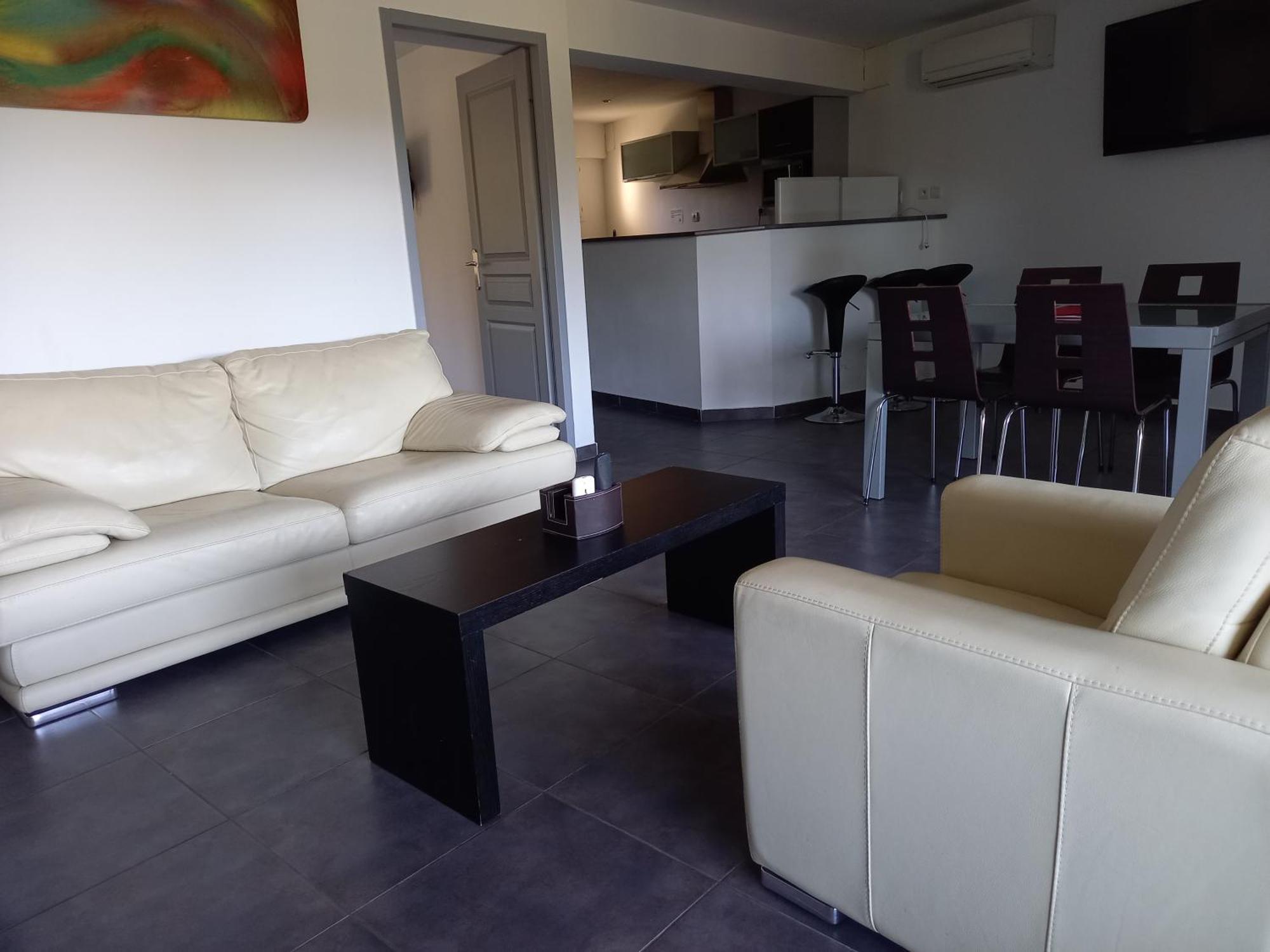 Superior Apartment,1504859731:JPEG