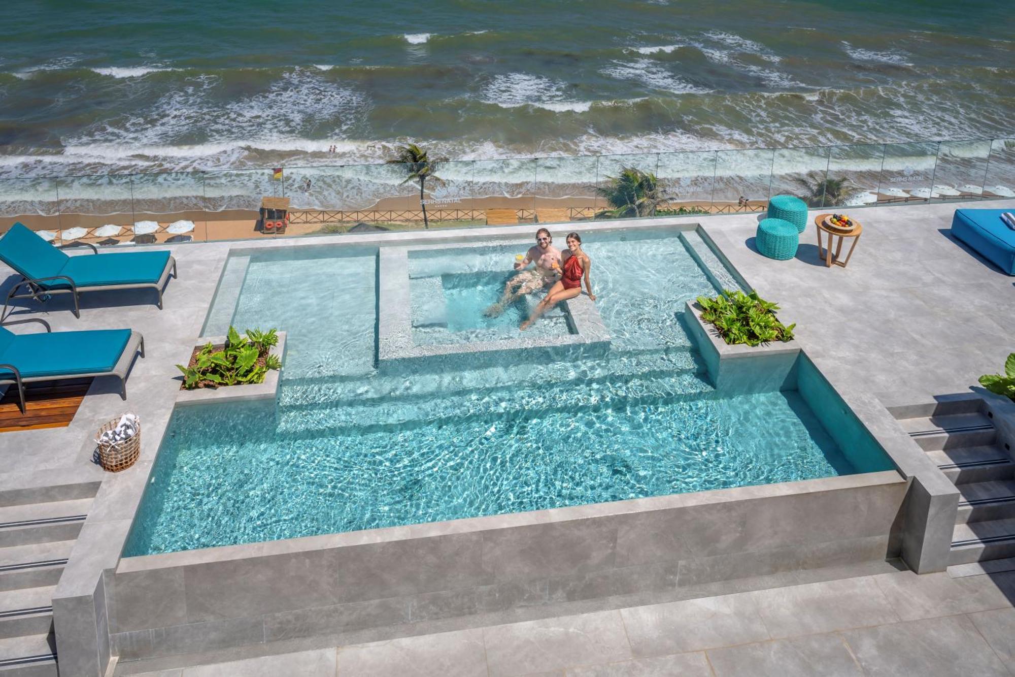Suíte com Piscina Privativa