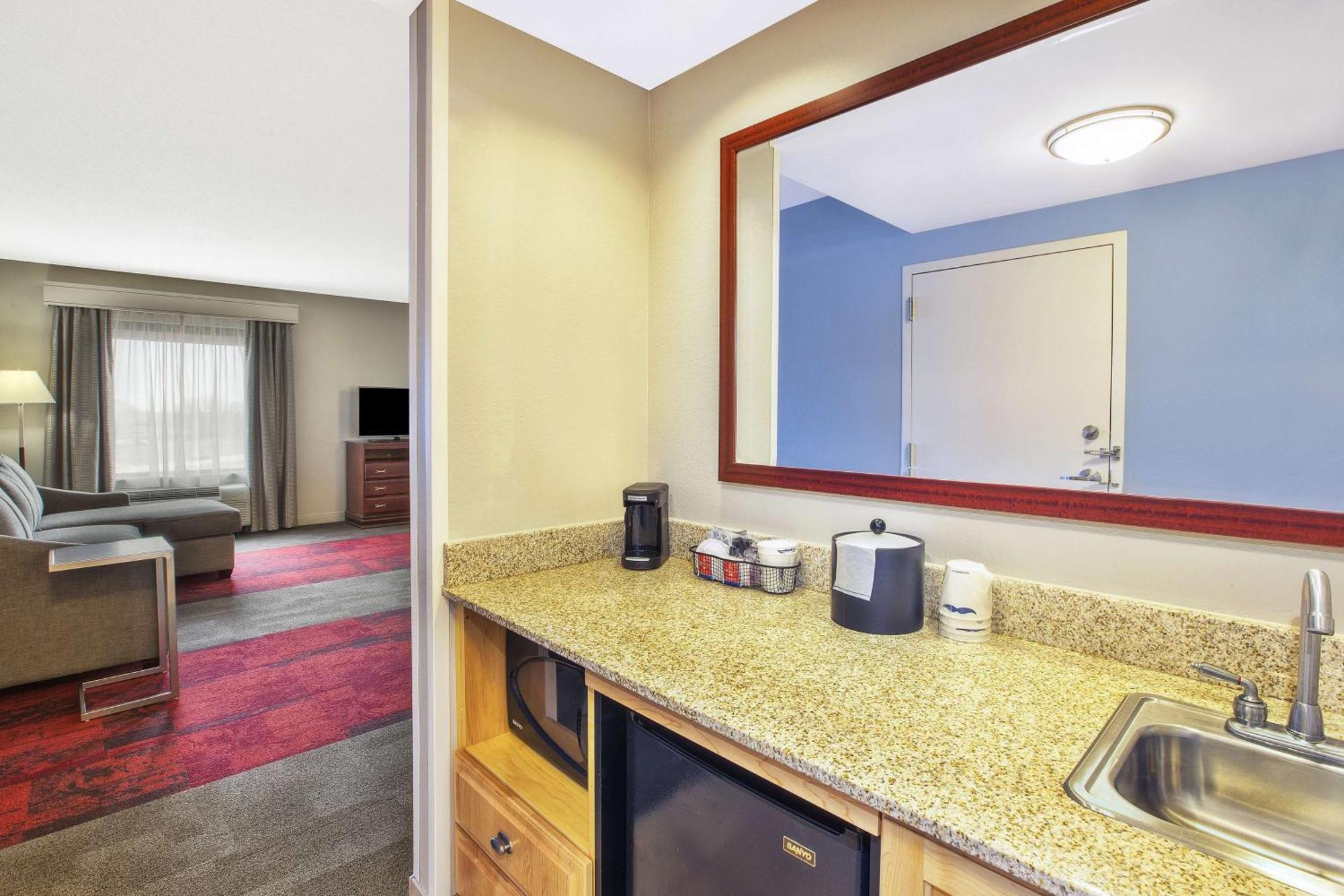 King Studio Suite - Non-Smoking,1551610879:JPEG