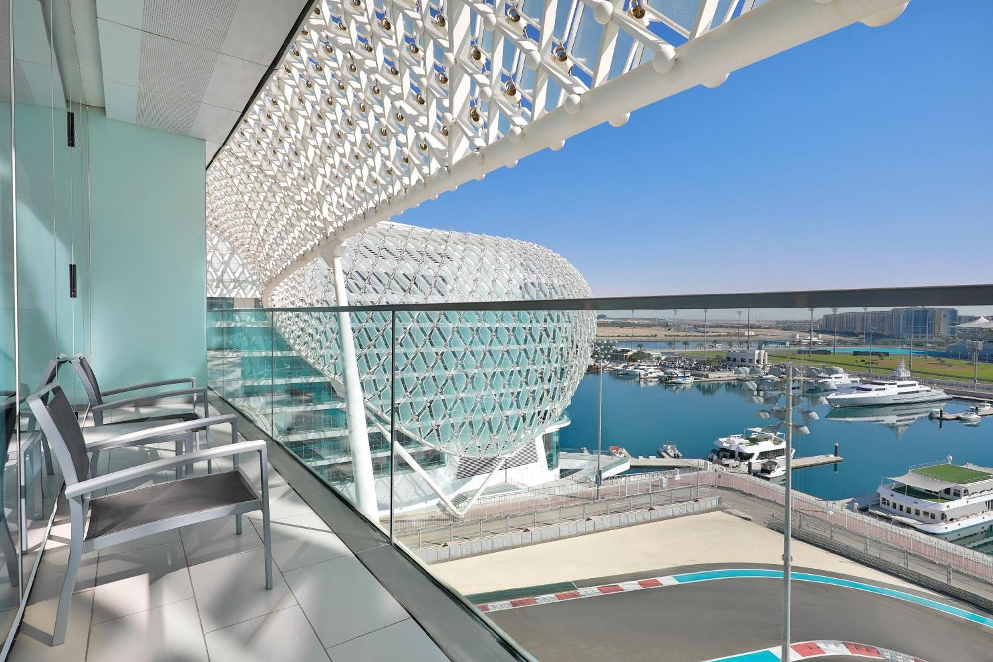 Fantastic 1 Bedroom Suite 1 King Balcony Complimentary Yas Beach Access,1554200410:JPEG