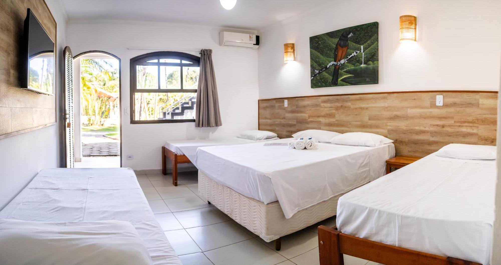 Quintuple Room