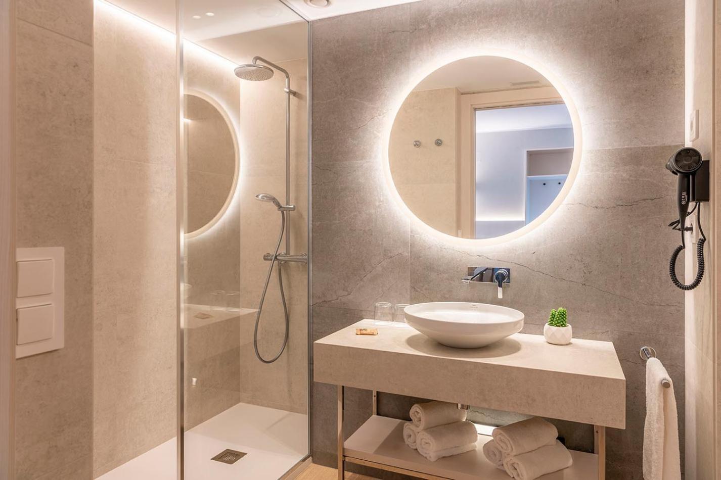 Suite Smart con Vista sulla Piscina