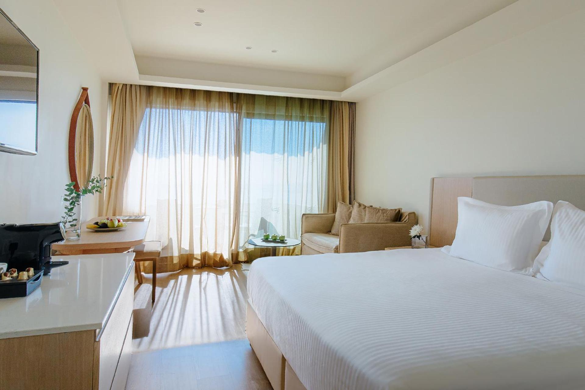 Double or Twin Room Inland View