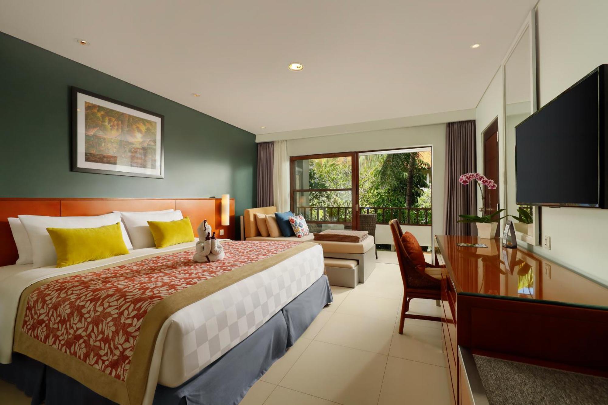 Deluxe Family Room