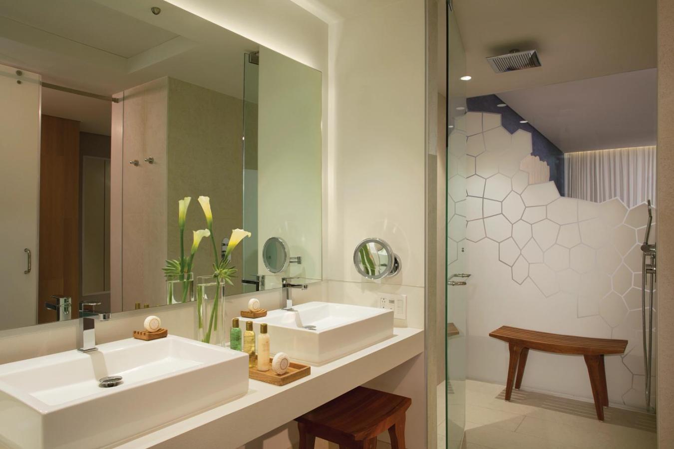 Deluxe Ocean View King,1609754005:JPEG