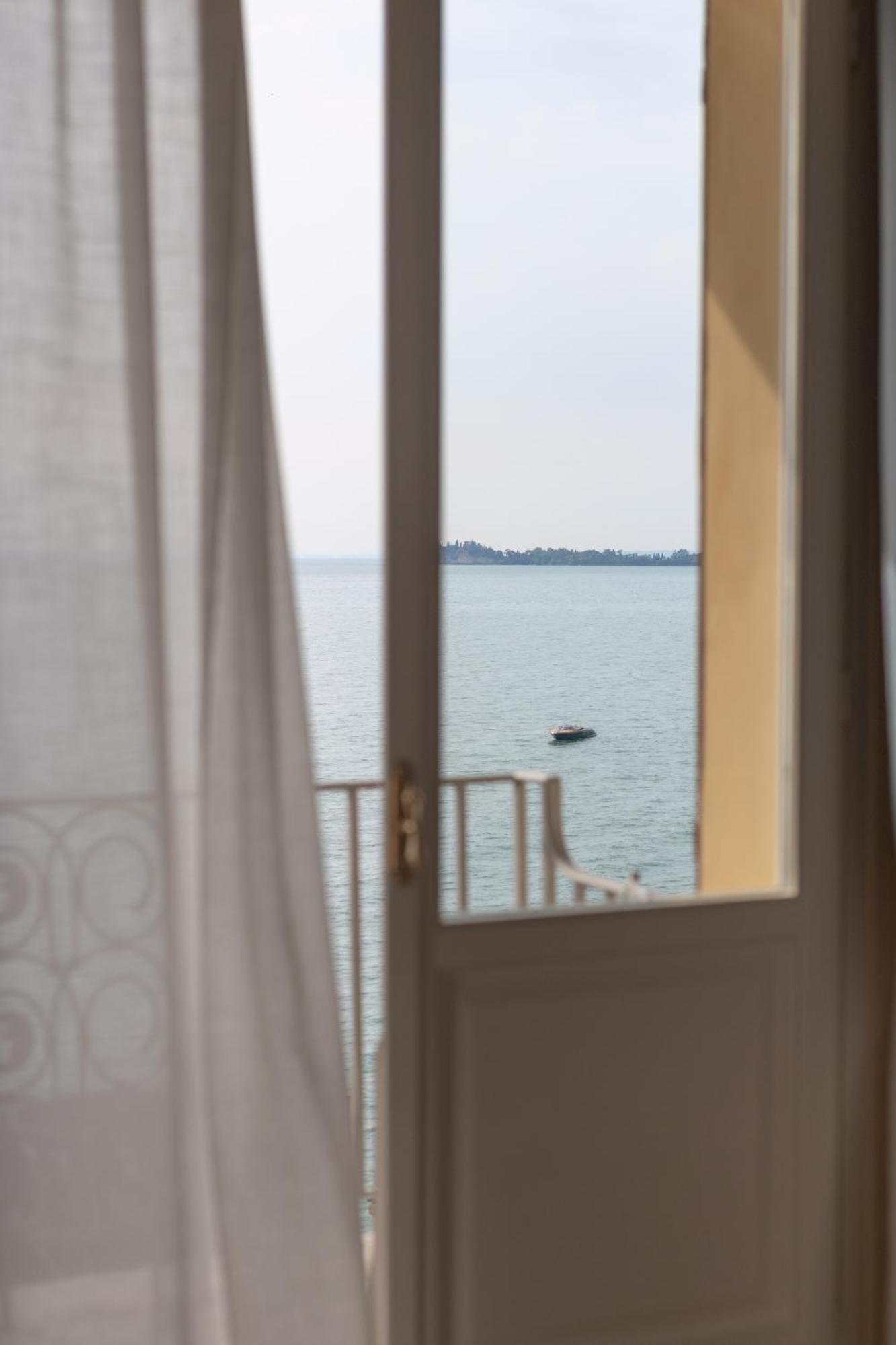 Superior Double or Twin Room Lake View