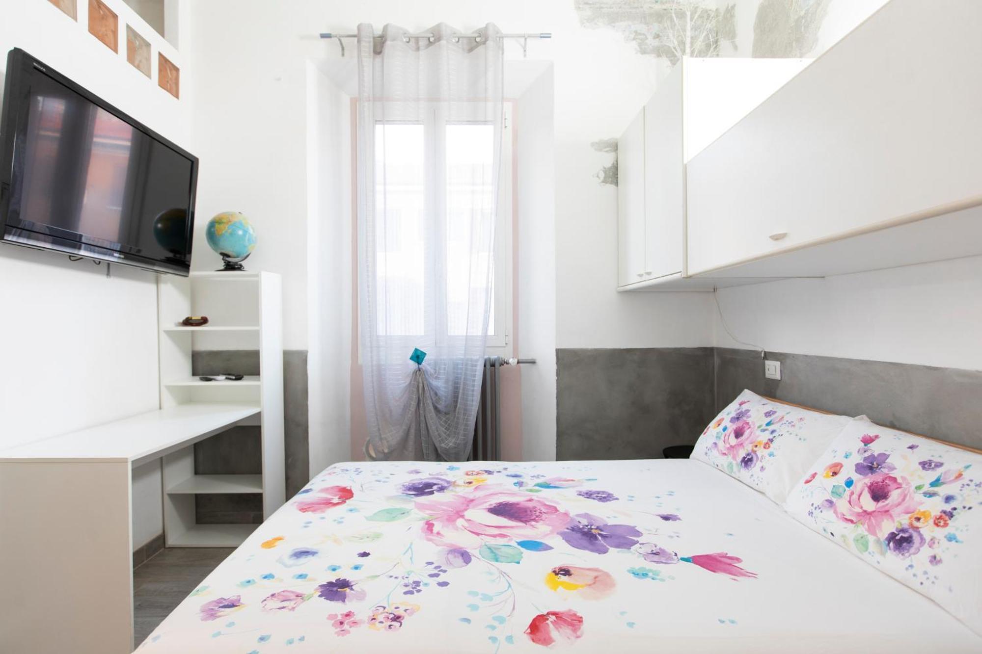 Double Room Private Bathroom