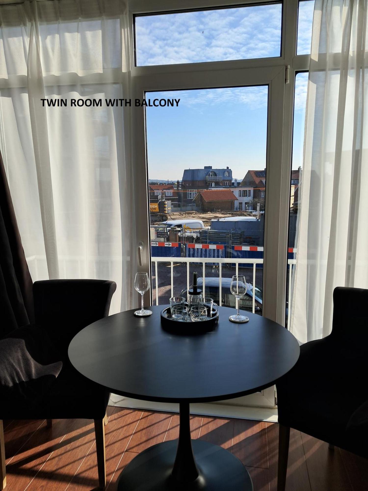 Twin Room with Balcony,1652773144:JPEG