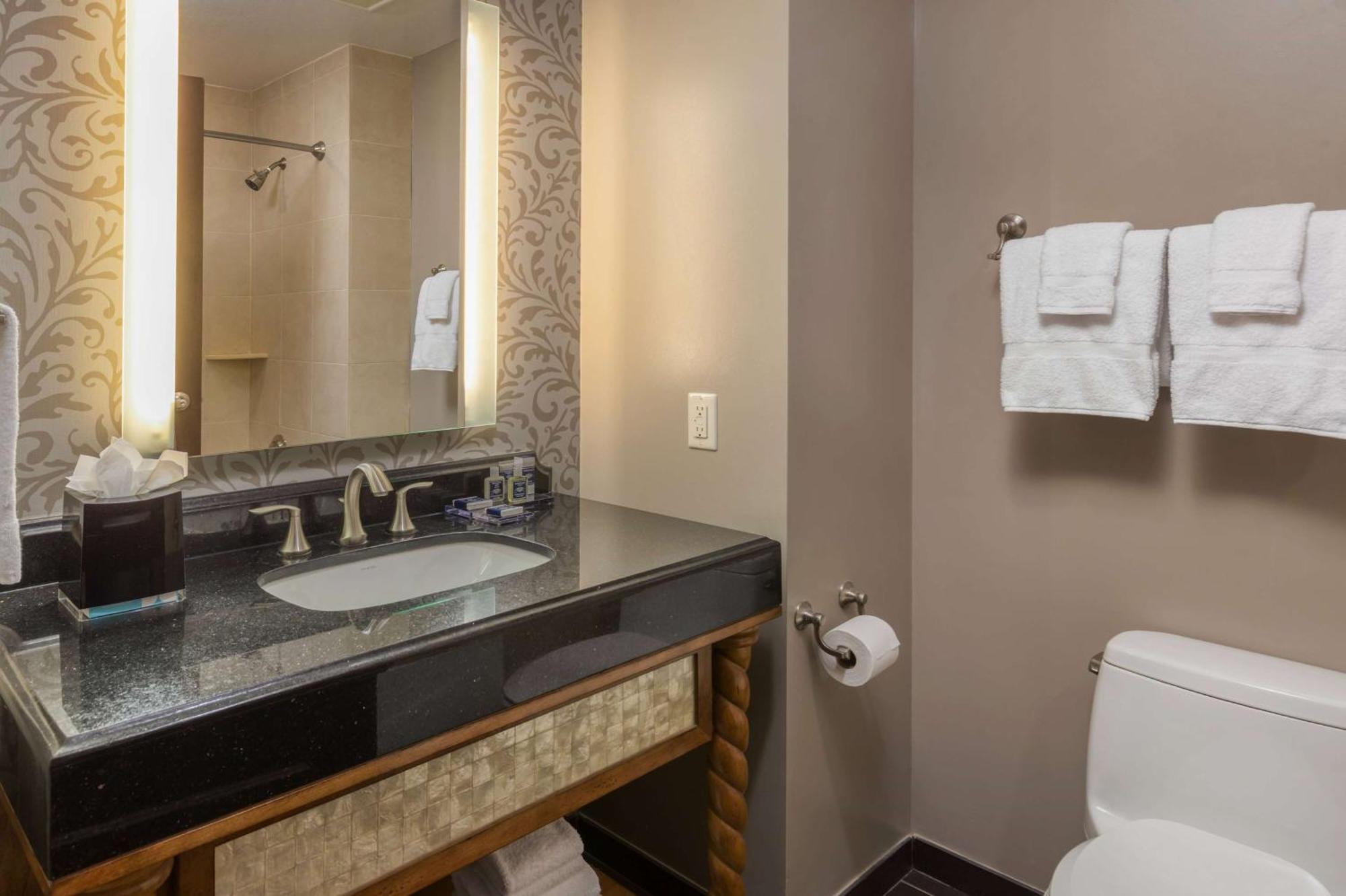 Deluxe Room 2 Queen Beds Non Smoking