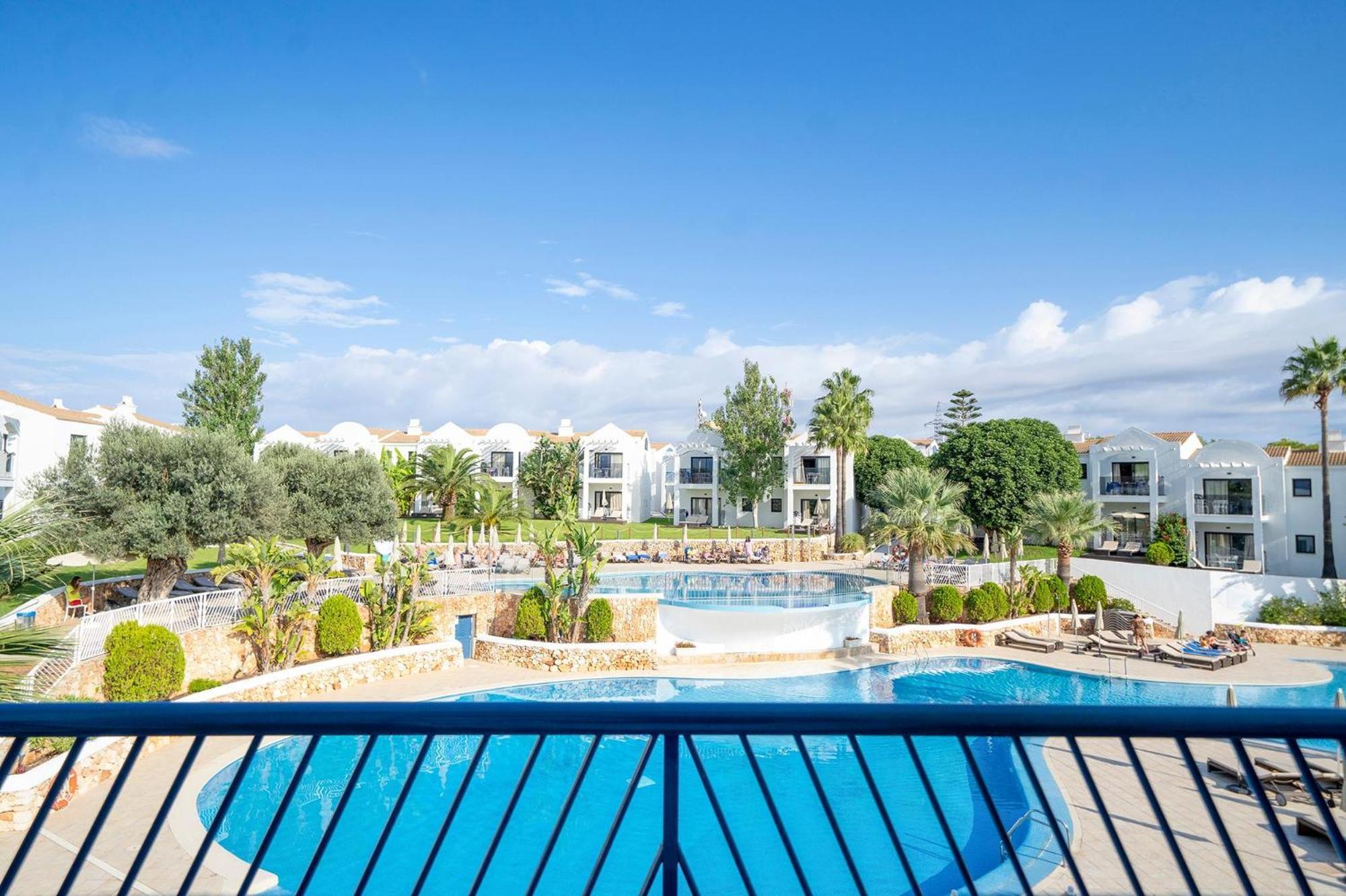 Double Room Pool View