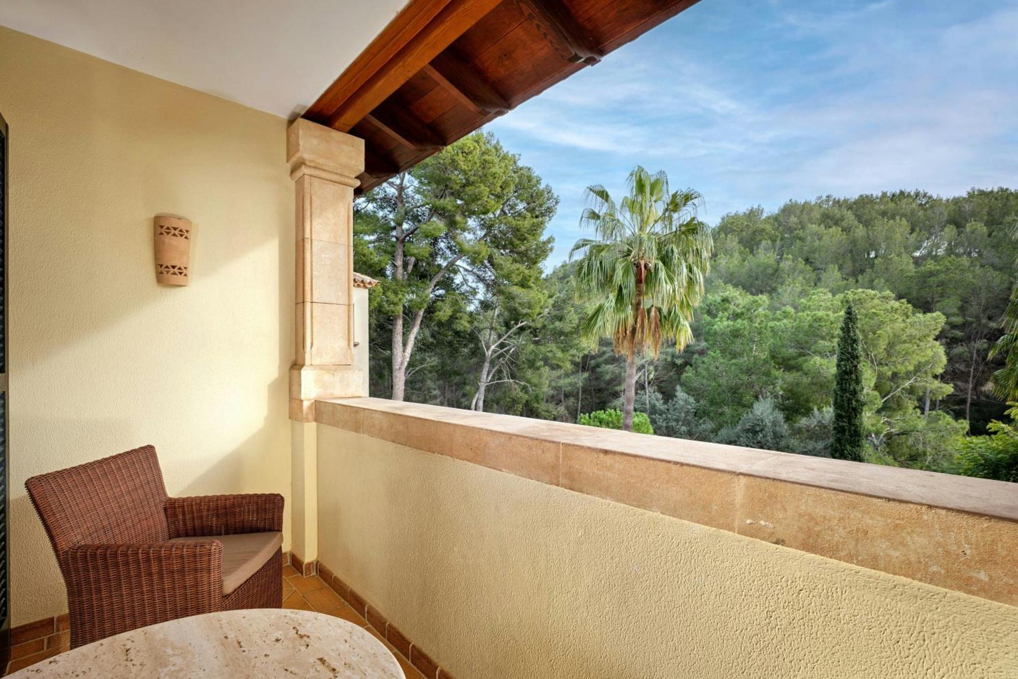 Superior Queen Room Balcony