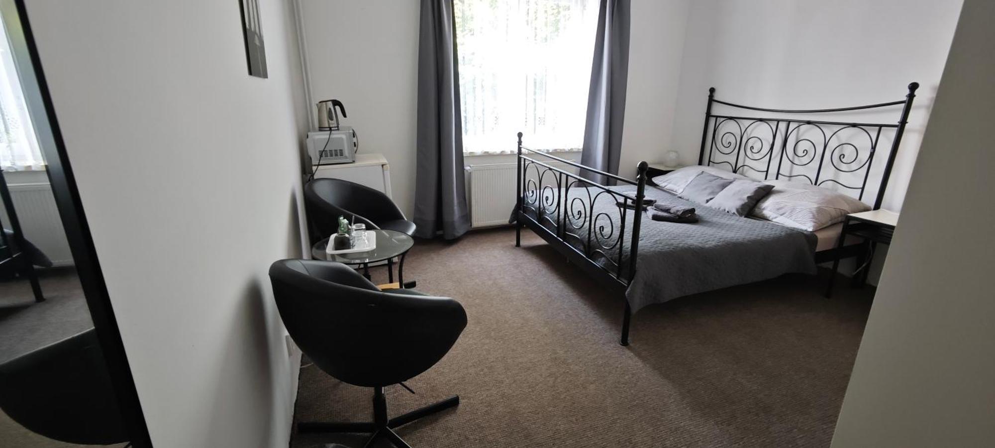 Double Room,1675824869:JPEG