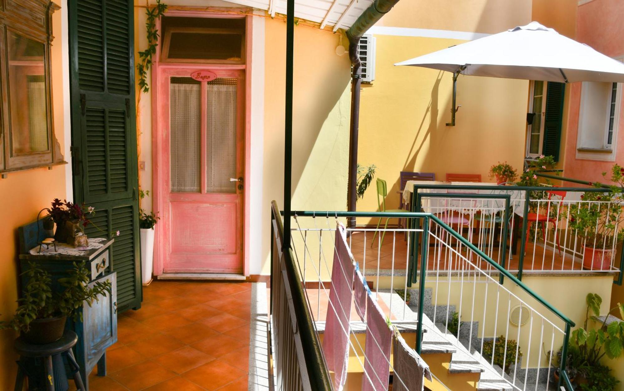 Double Room with Private External Bathroom,1677877217:JPEG