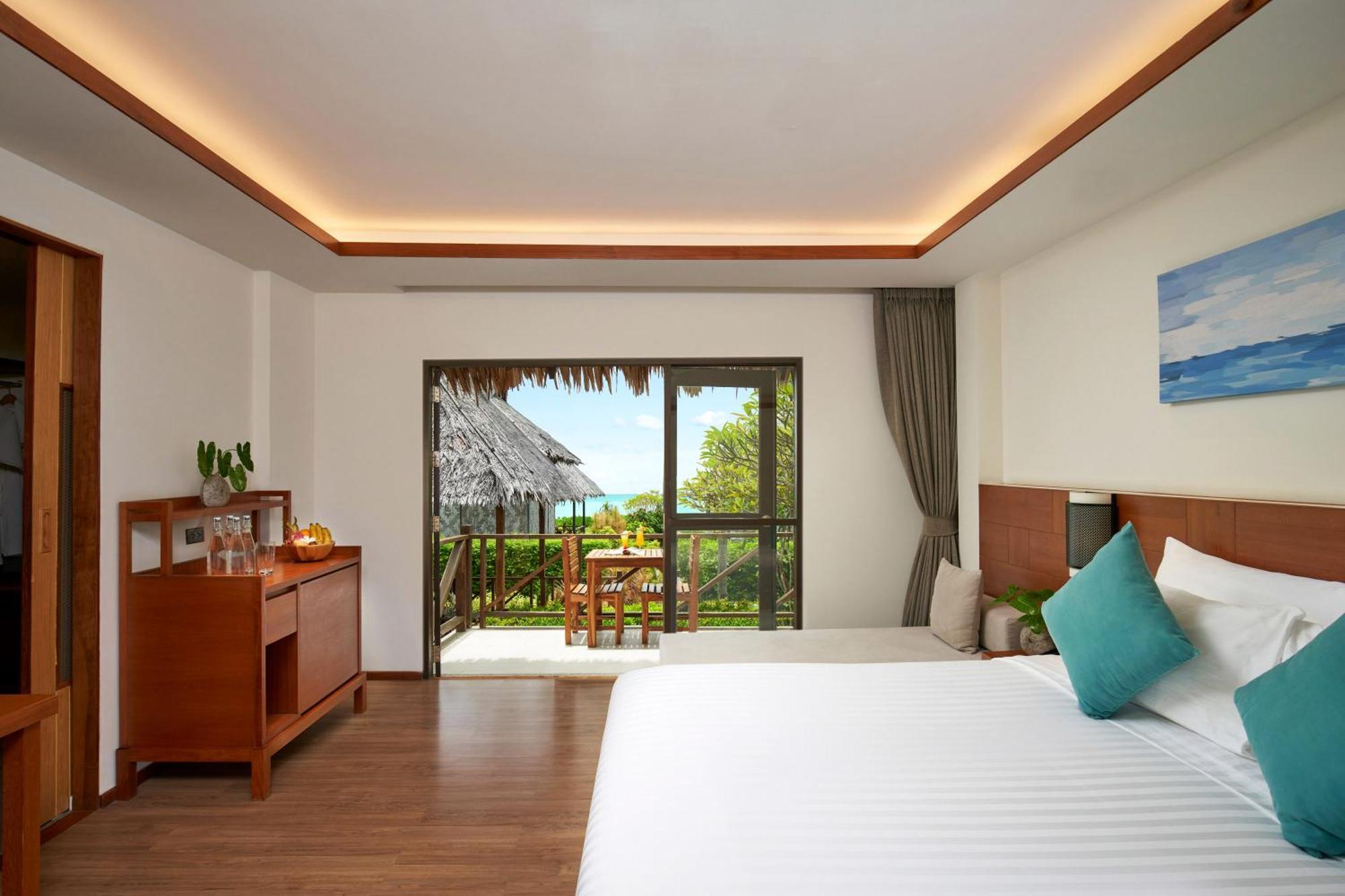 Deluxe Sea View Bungalow 1 King