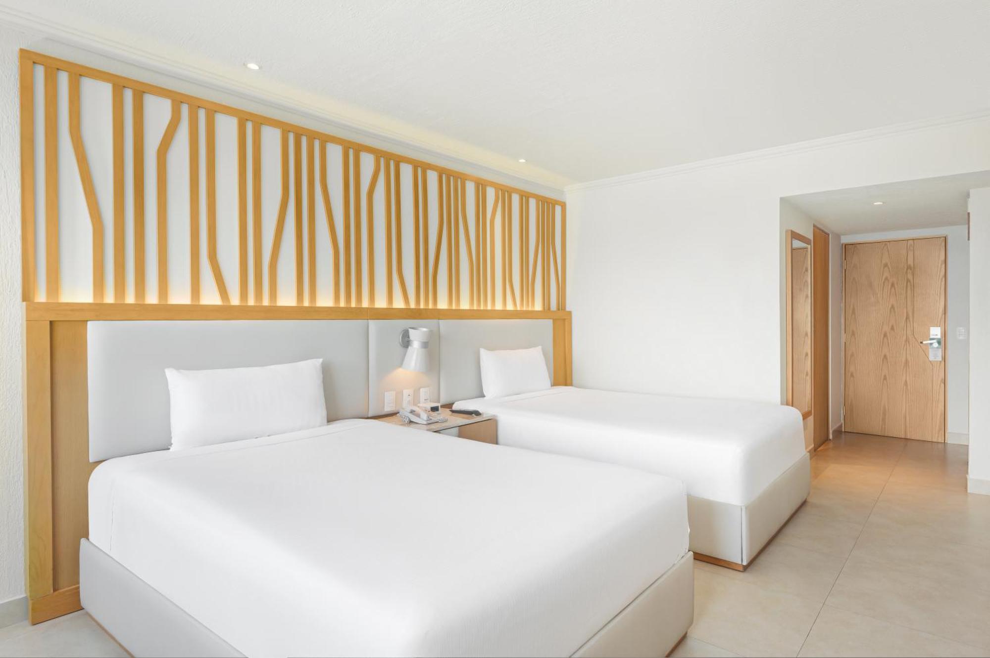 Deluxe Room with Ocean View,1717013311:JPEG