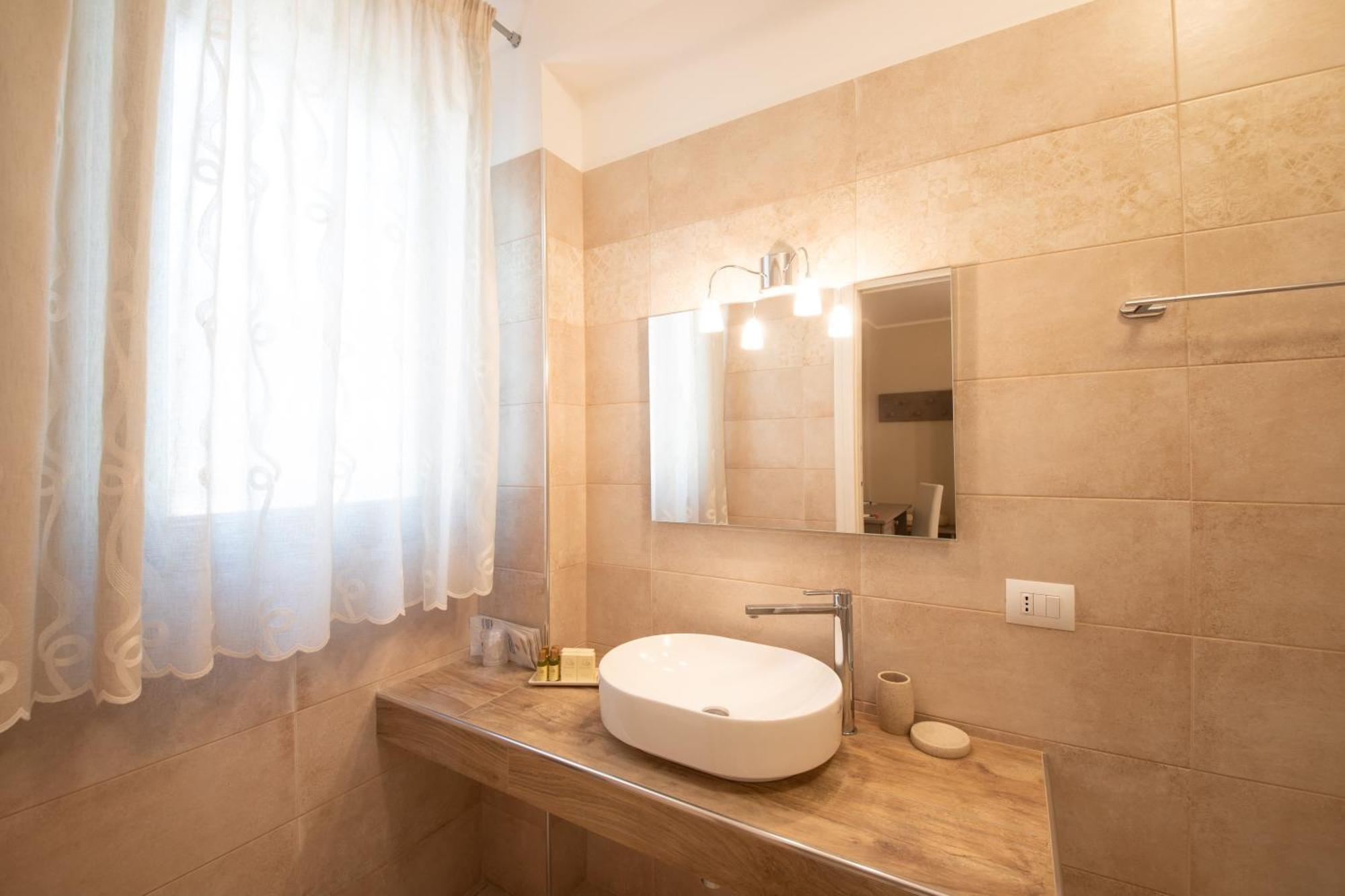 Double Room with Private Bathroom,1731610648:JPEG