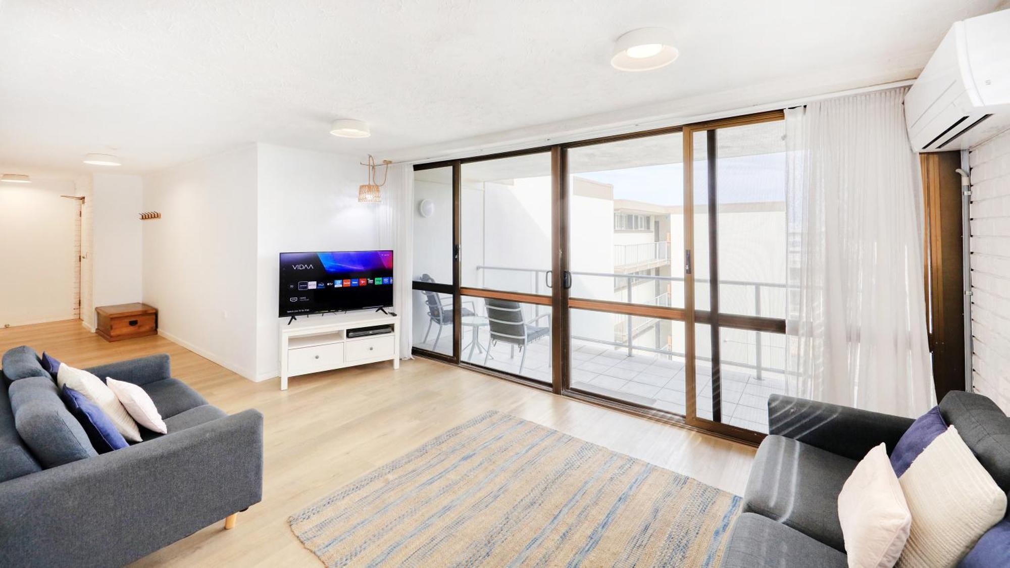 Standard Three-Bedroom Apartment with Partial Ocean Views