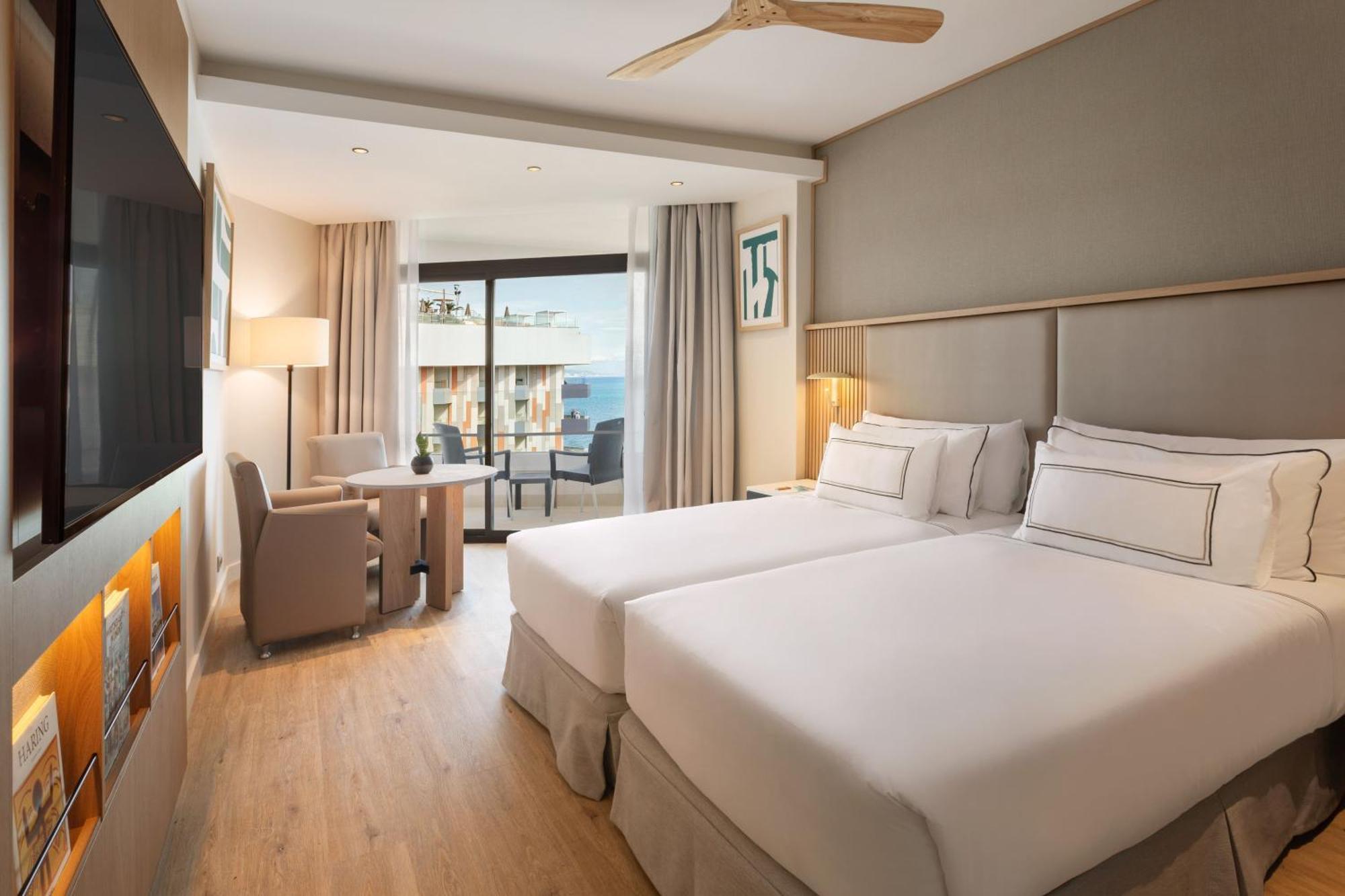 Deluxe Double or Twin Room with Sea View,1765151004:JPEG