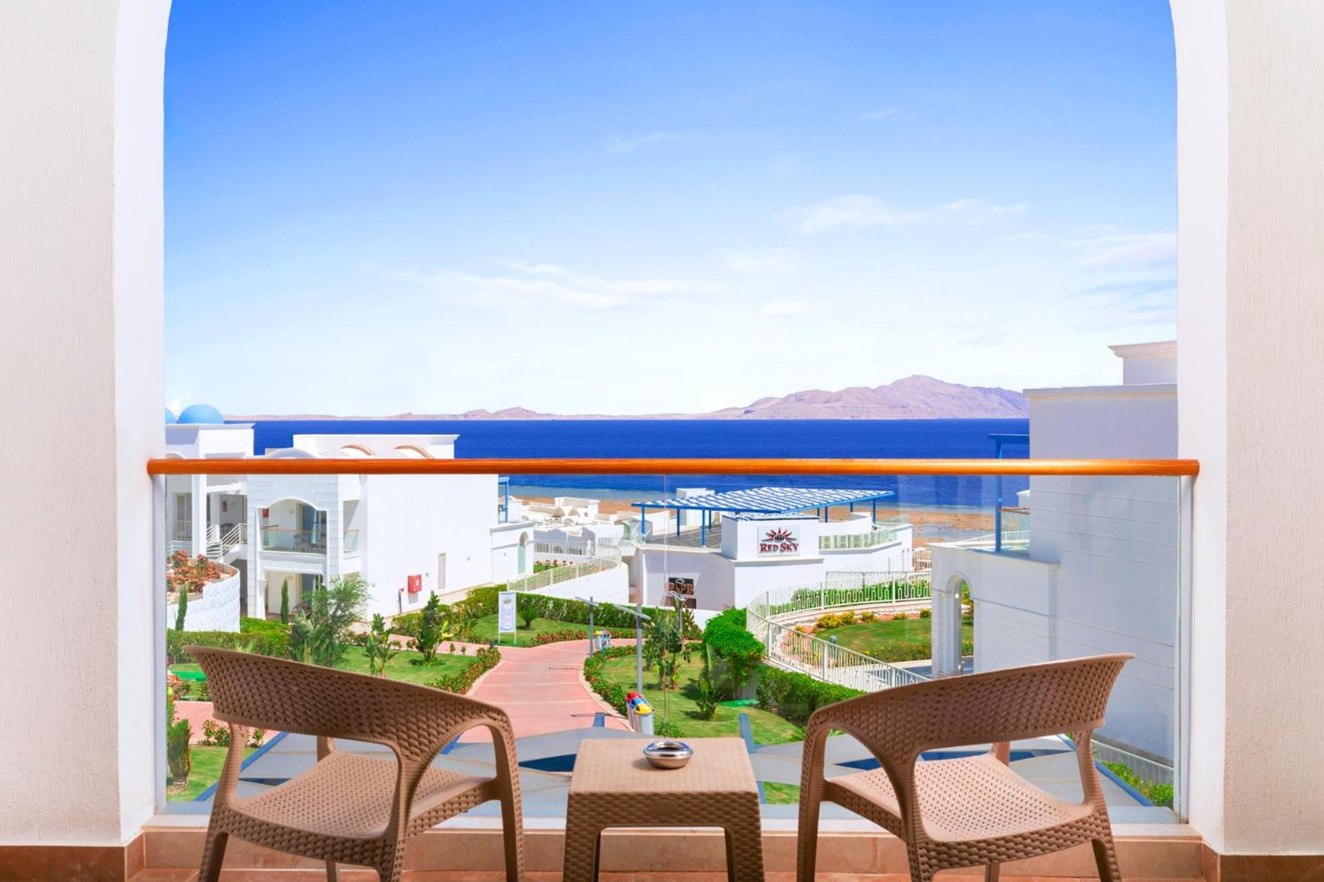 Deluxe Double or Twin Room with Sea View