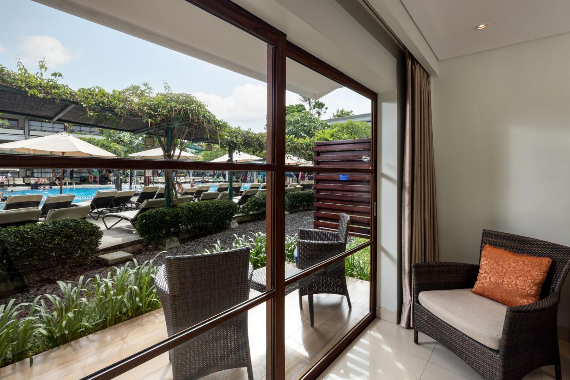Family Pool View