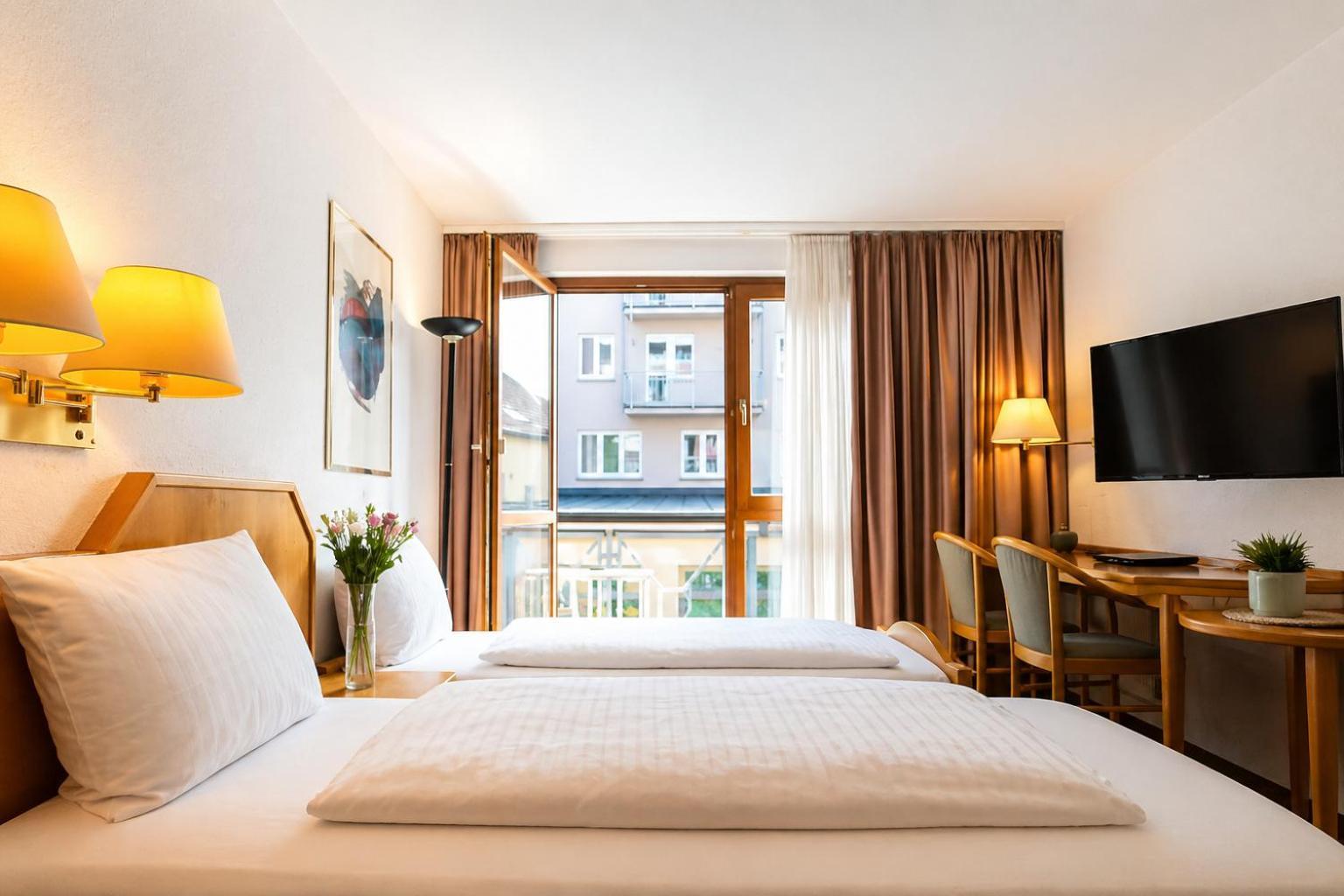 Standard Twin Room,1765846810:JPEG