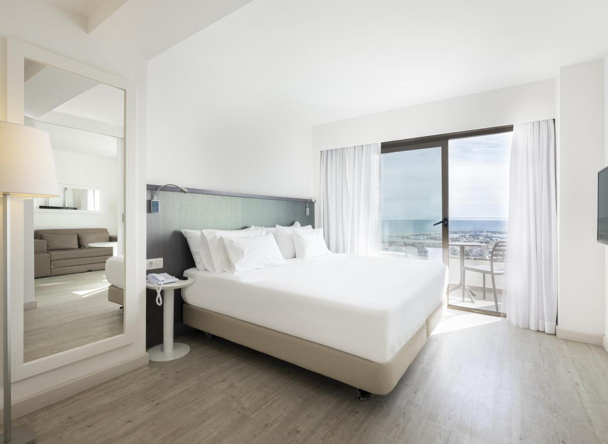 Suite Premium Side Sea View