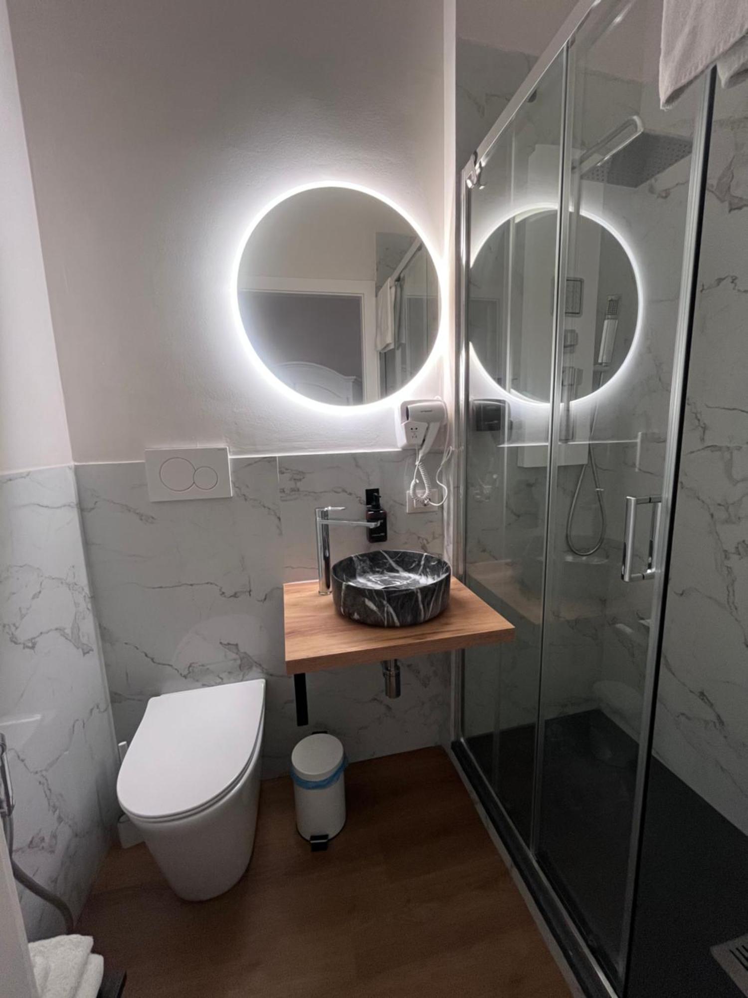 Double Room Private Bathroom