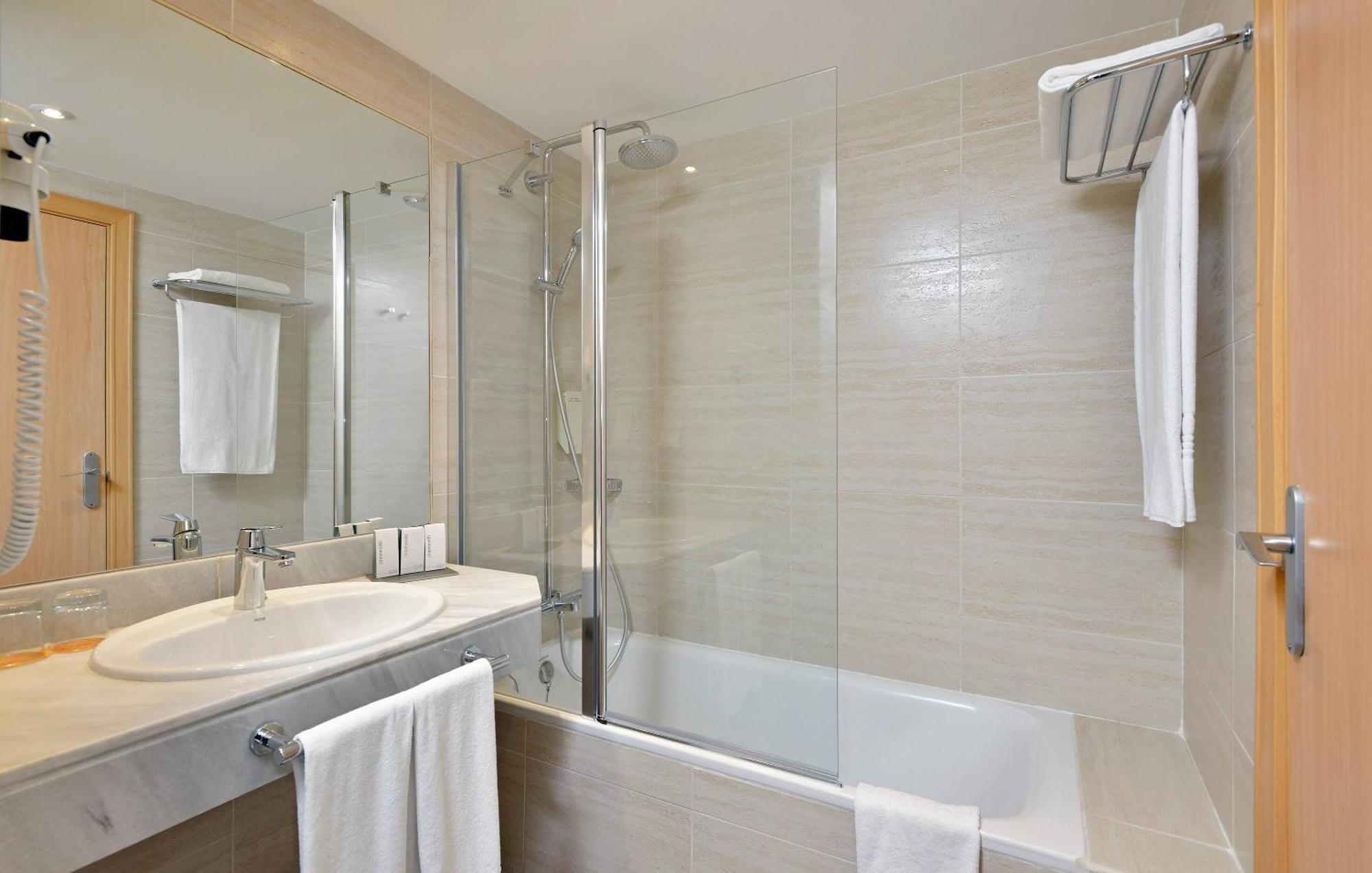 Quarto Familiar com Terraço