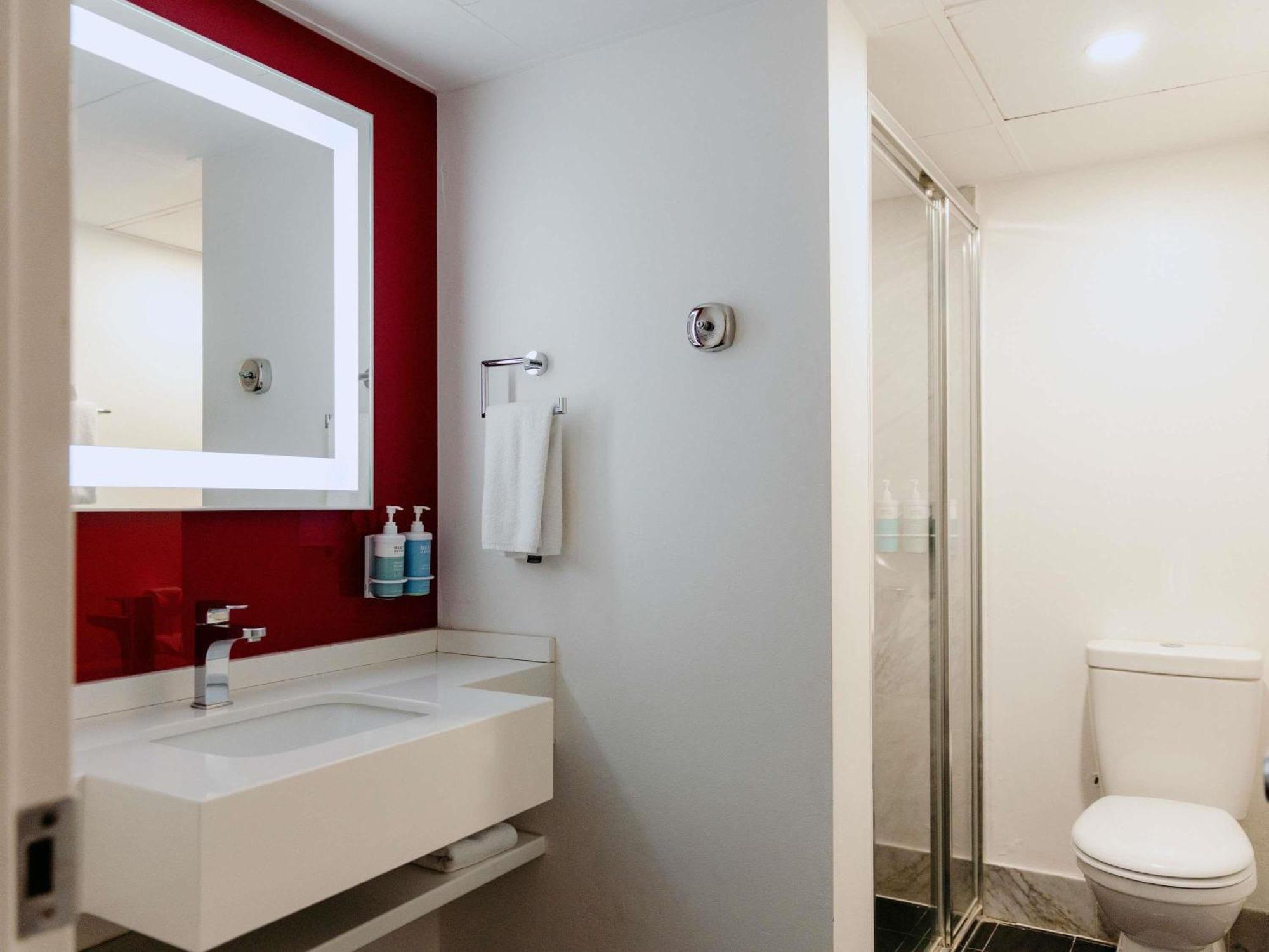 Deluxe Spa King Suite
