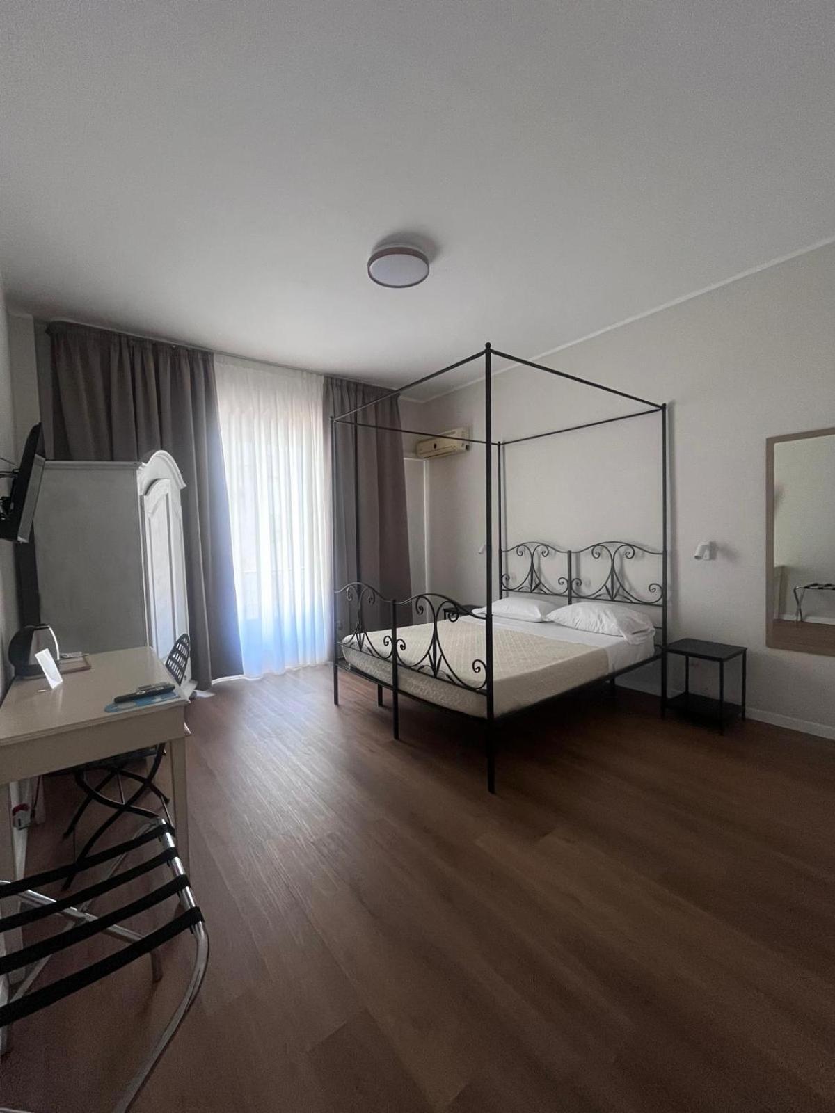 Triple Room Private Bathroom