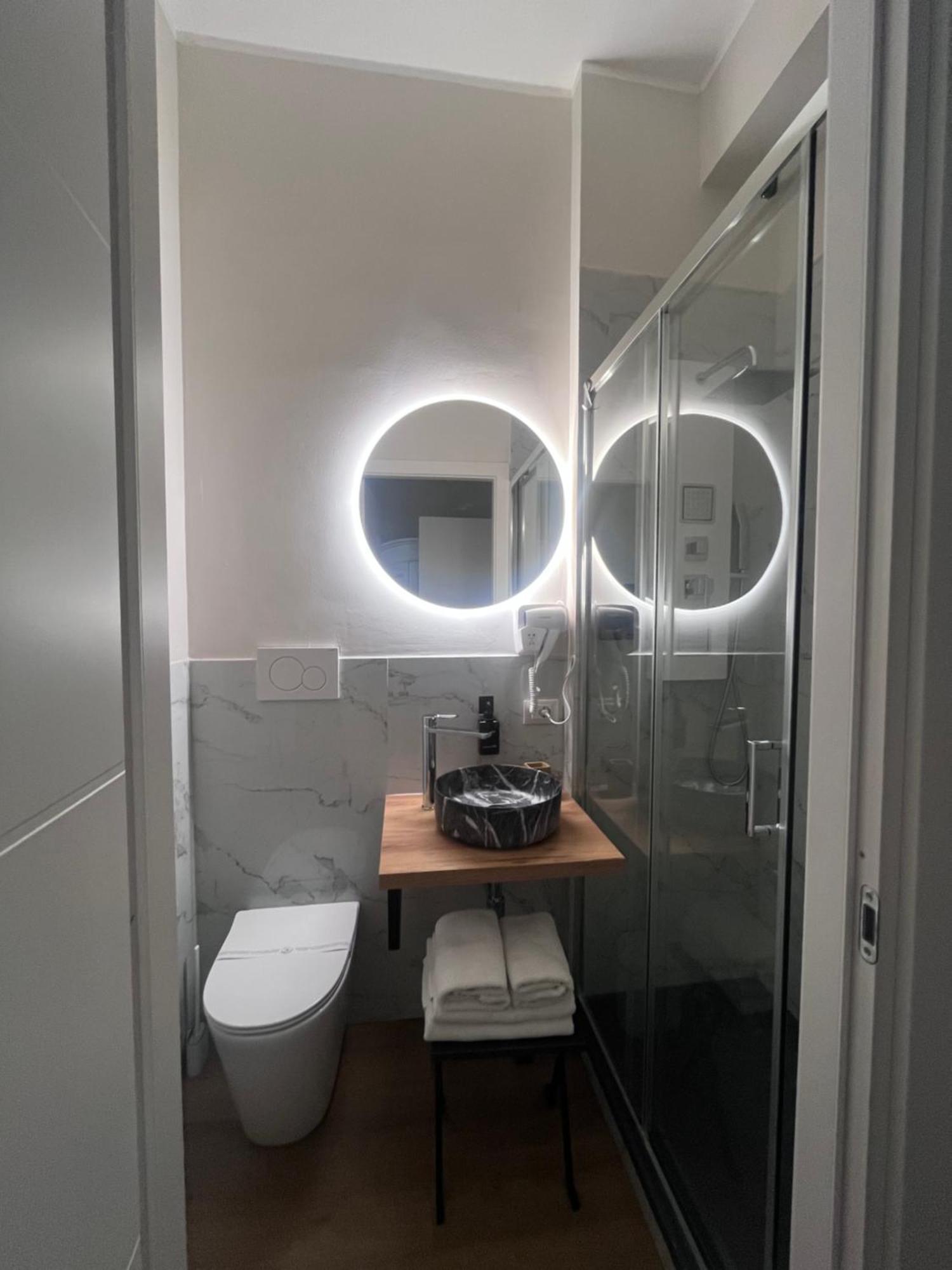 Double Room Private Bathroom