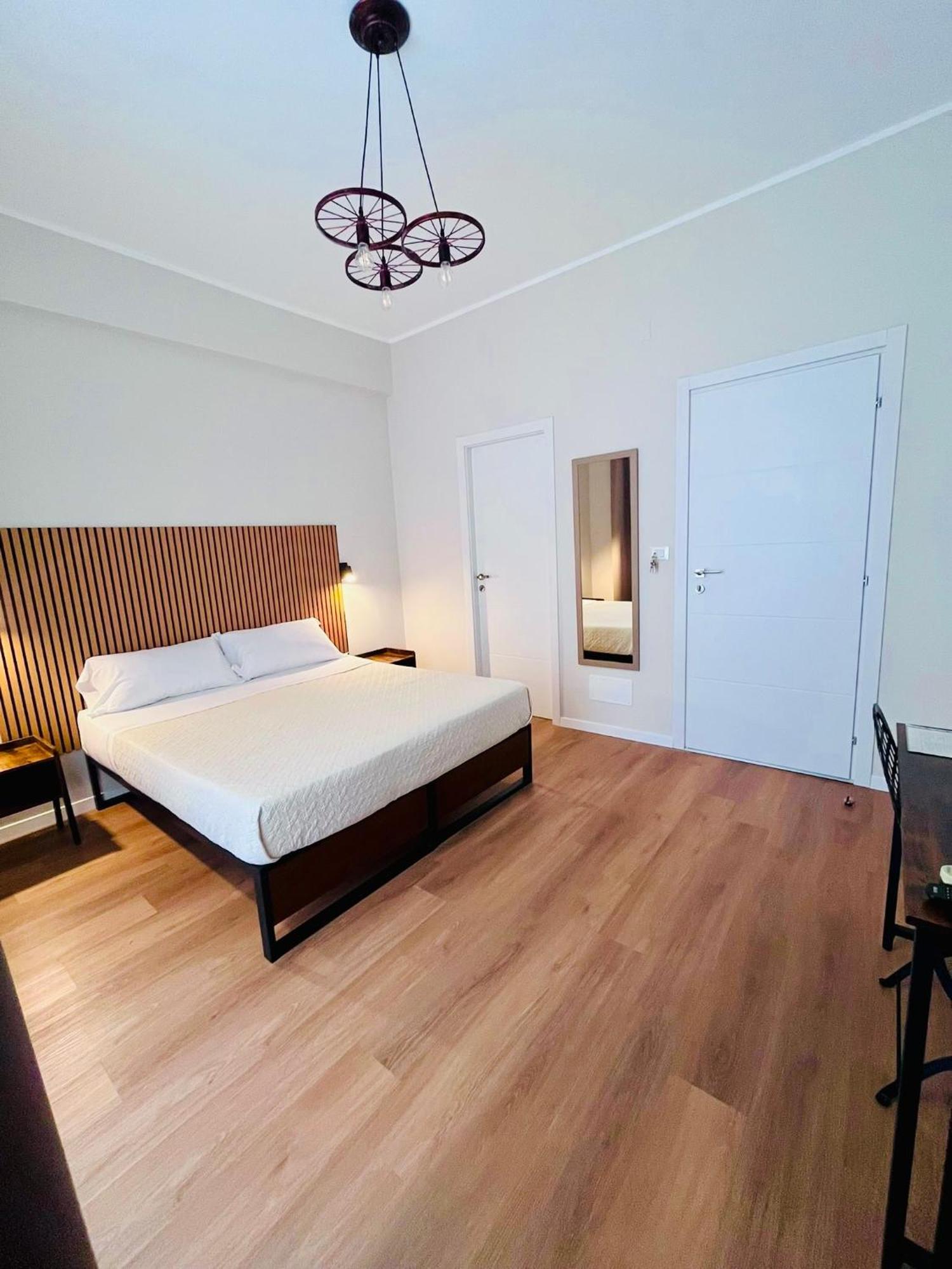 Double Room Private Bathroom