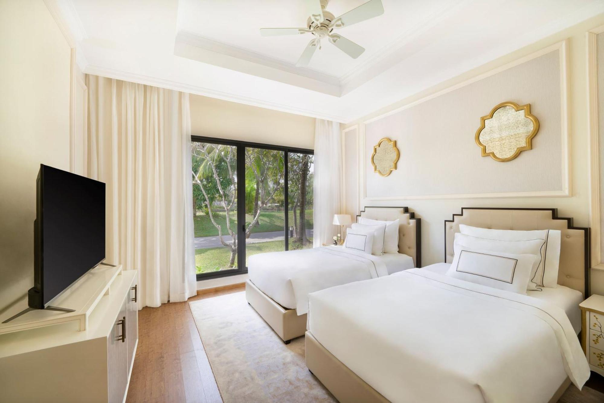 One-Bedroom Villa Lake View Private Pool