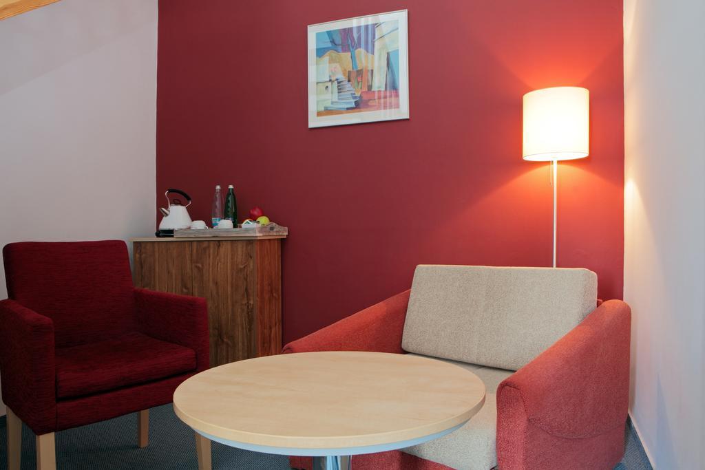 Duplex Apartment,255593529:JPEG